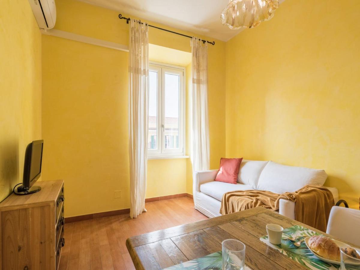 רומא The Best Rent - Colourful Two-Bedroom Apartment Near Termini Station מראה חיצוני תמונה